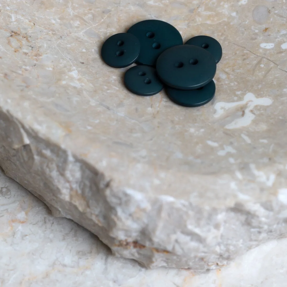 Atelier Brunette - Classic Matte Buttons - Forest 15mm